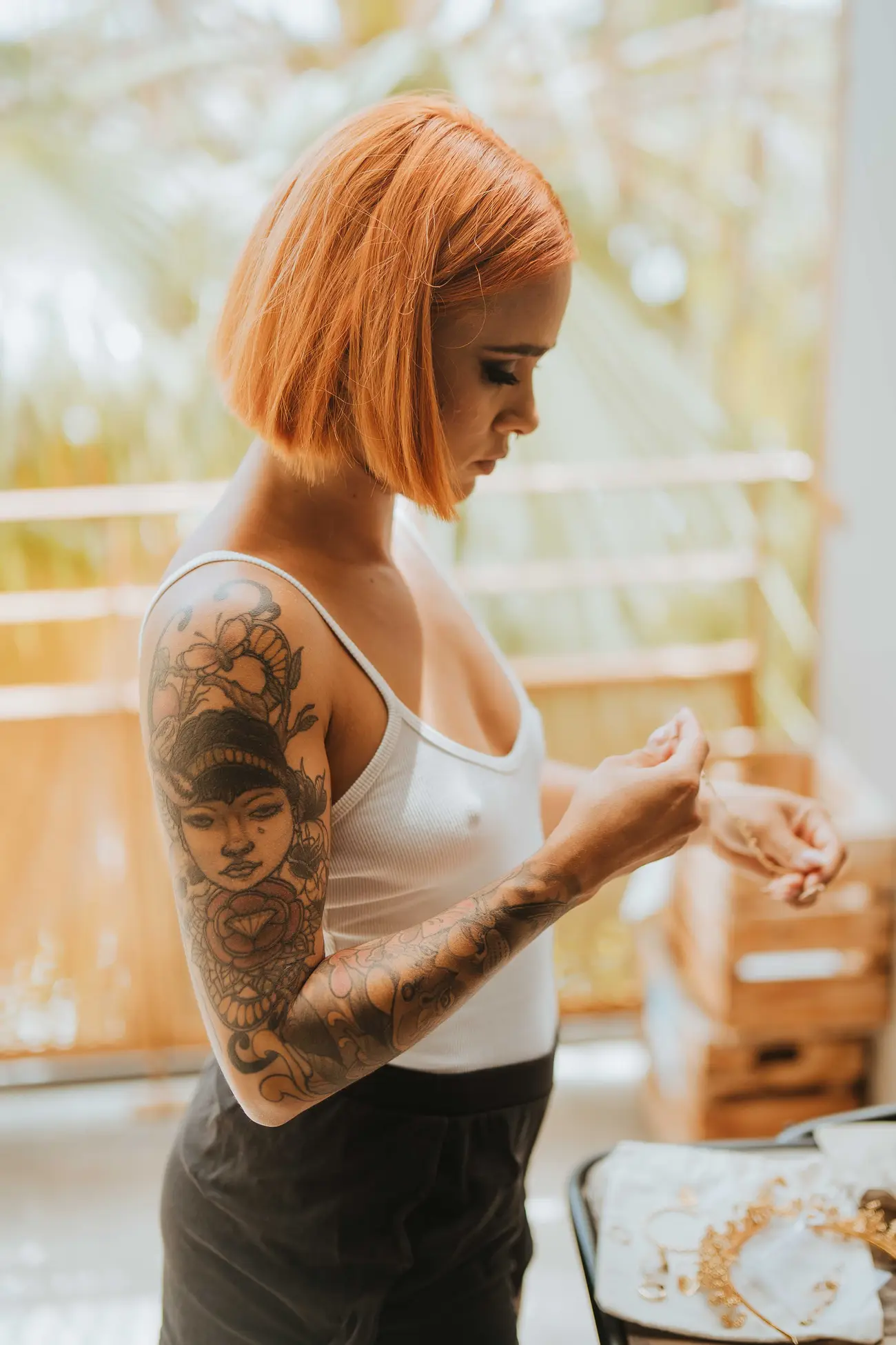 Portrait, détail des tatouages